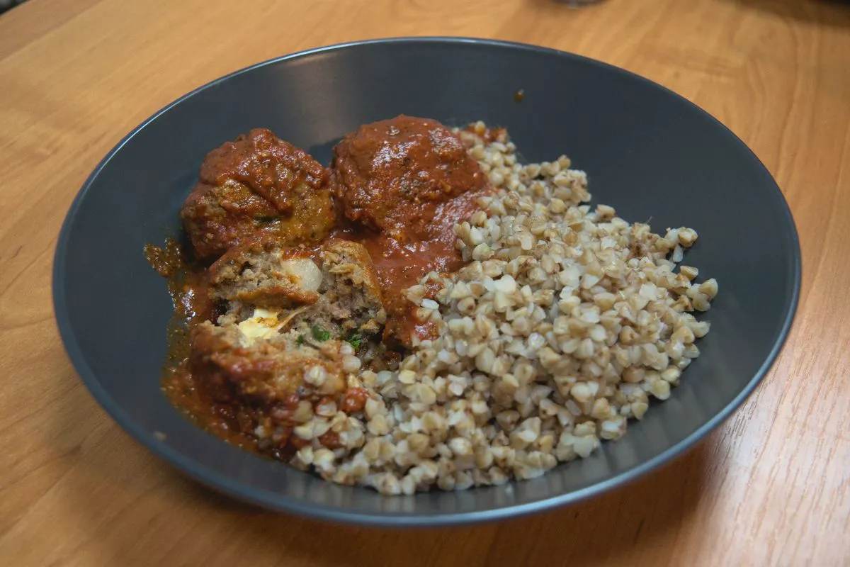 Cheesy Meatballs with Tomato Sauce